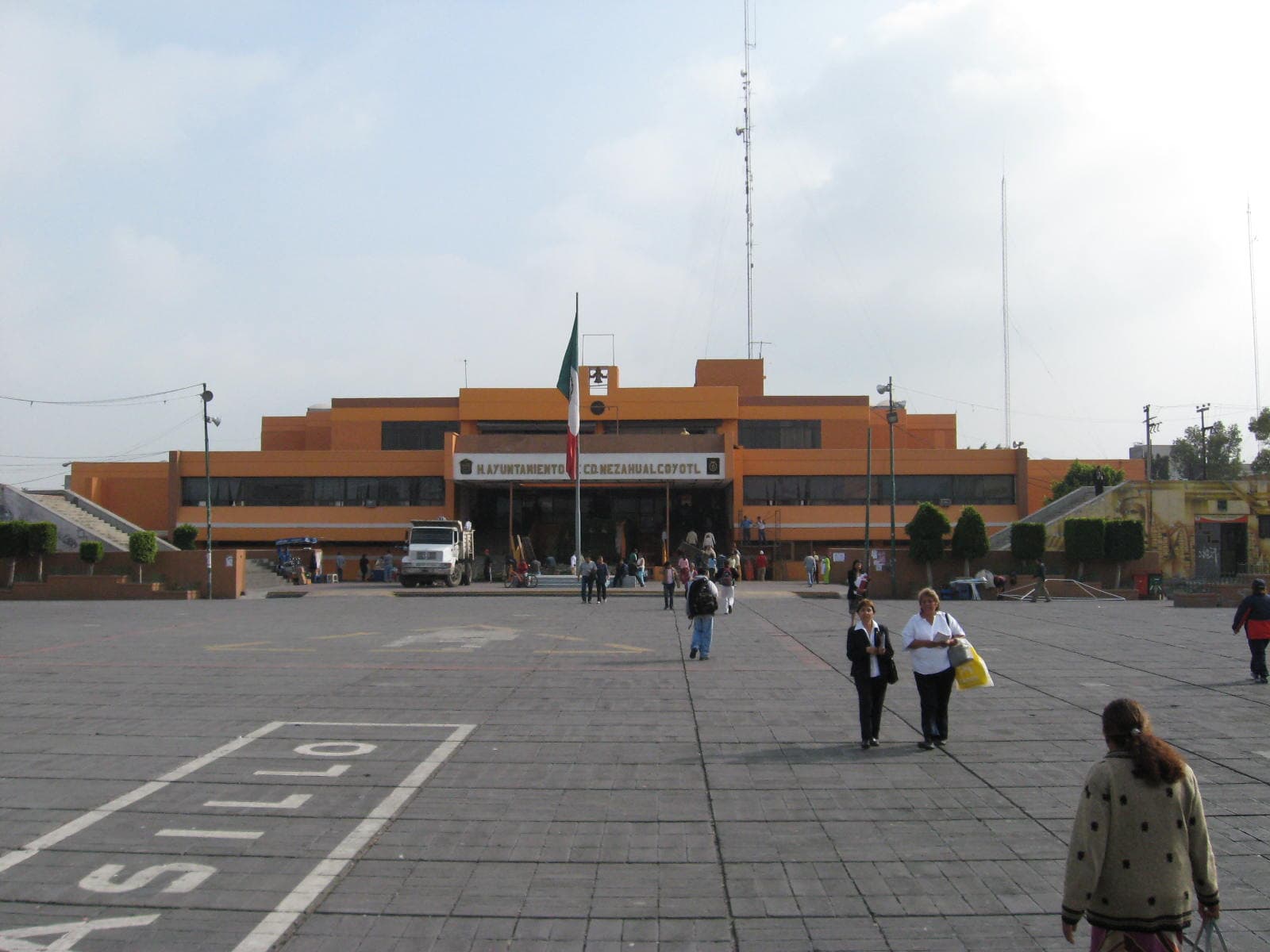 Nezahualcóyotl — Clara Contigo