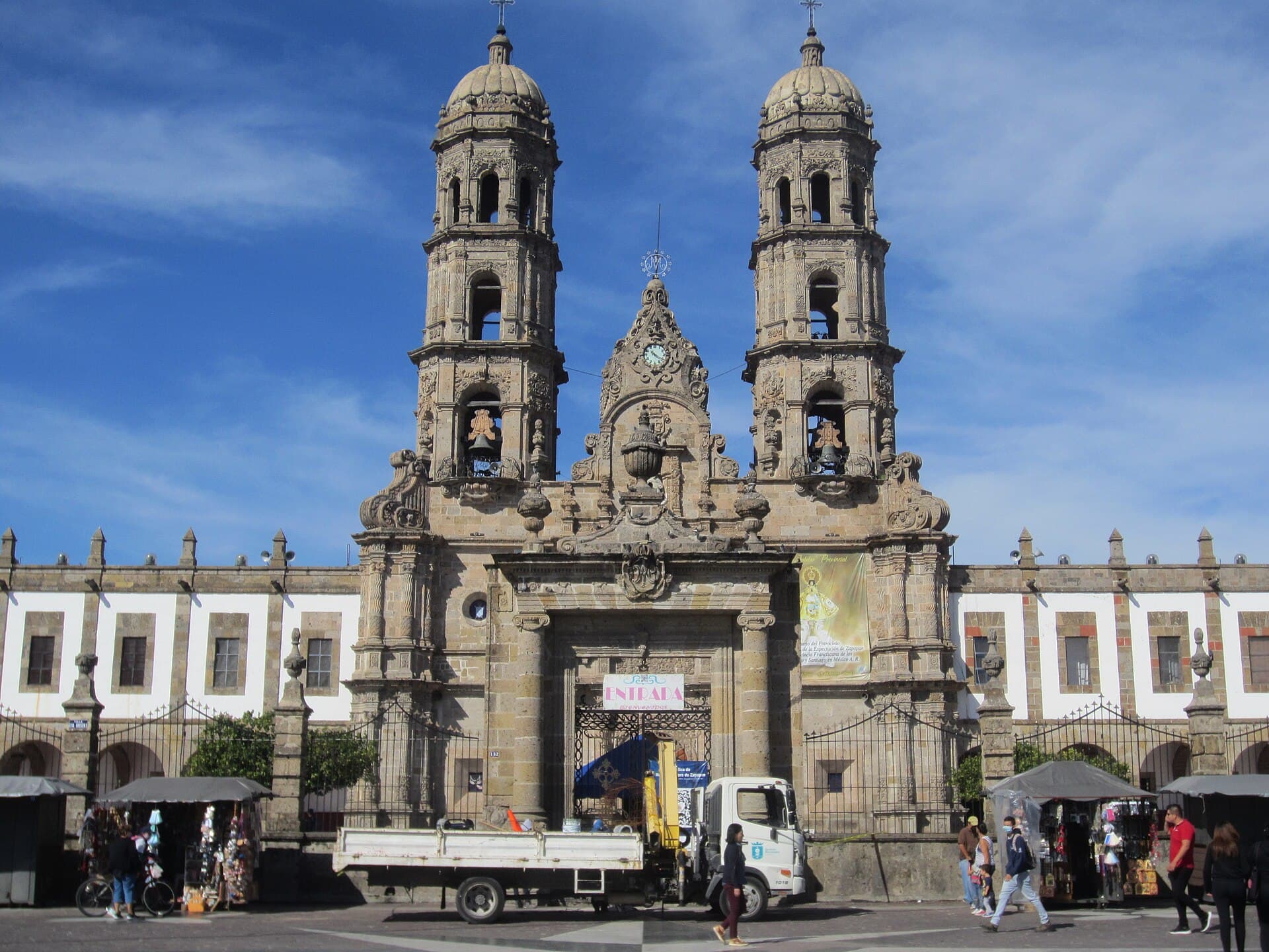 Zapopan — Clara Contigo